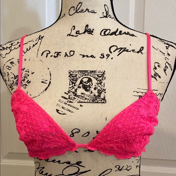 Vibrant HOT Neon Pink Lace Bralette size Medium - Picture 1 of 9